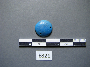 E821