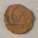 317618